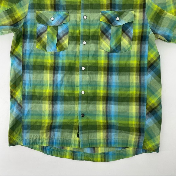 Mountain Hardwear Men's Short Sleeve Pearl Snap Green Plaid Western Shirt - Picture 3 of 7